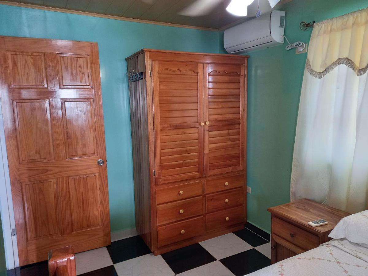 Urania House Villa Bocas Town Ngoại thất bức ảnh